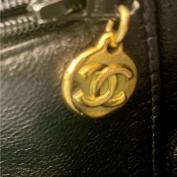 SOLD Chanel Vintage Black Large CC 24k plated gold chain tote - Picture 11 of 13